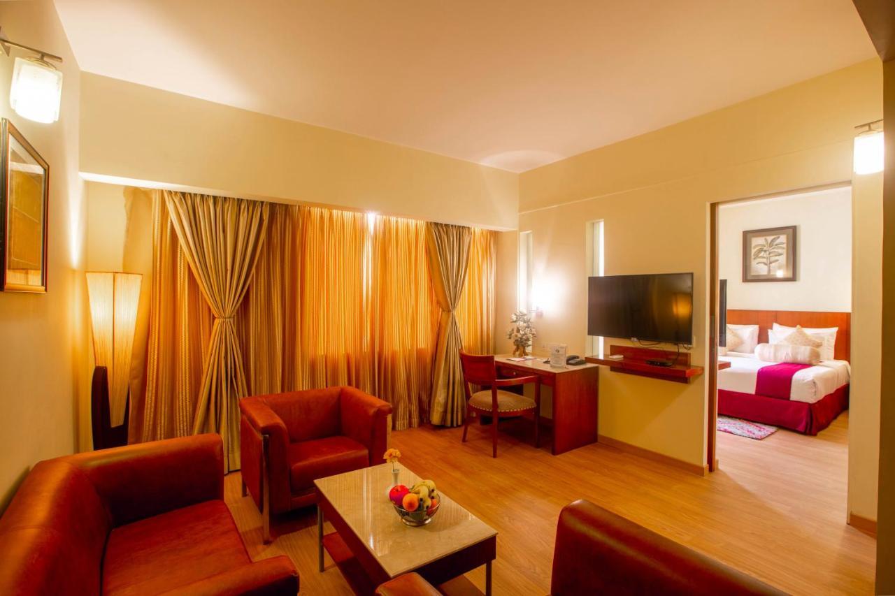 Evoma Hotel Bangalore Luaran gambar