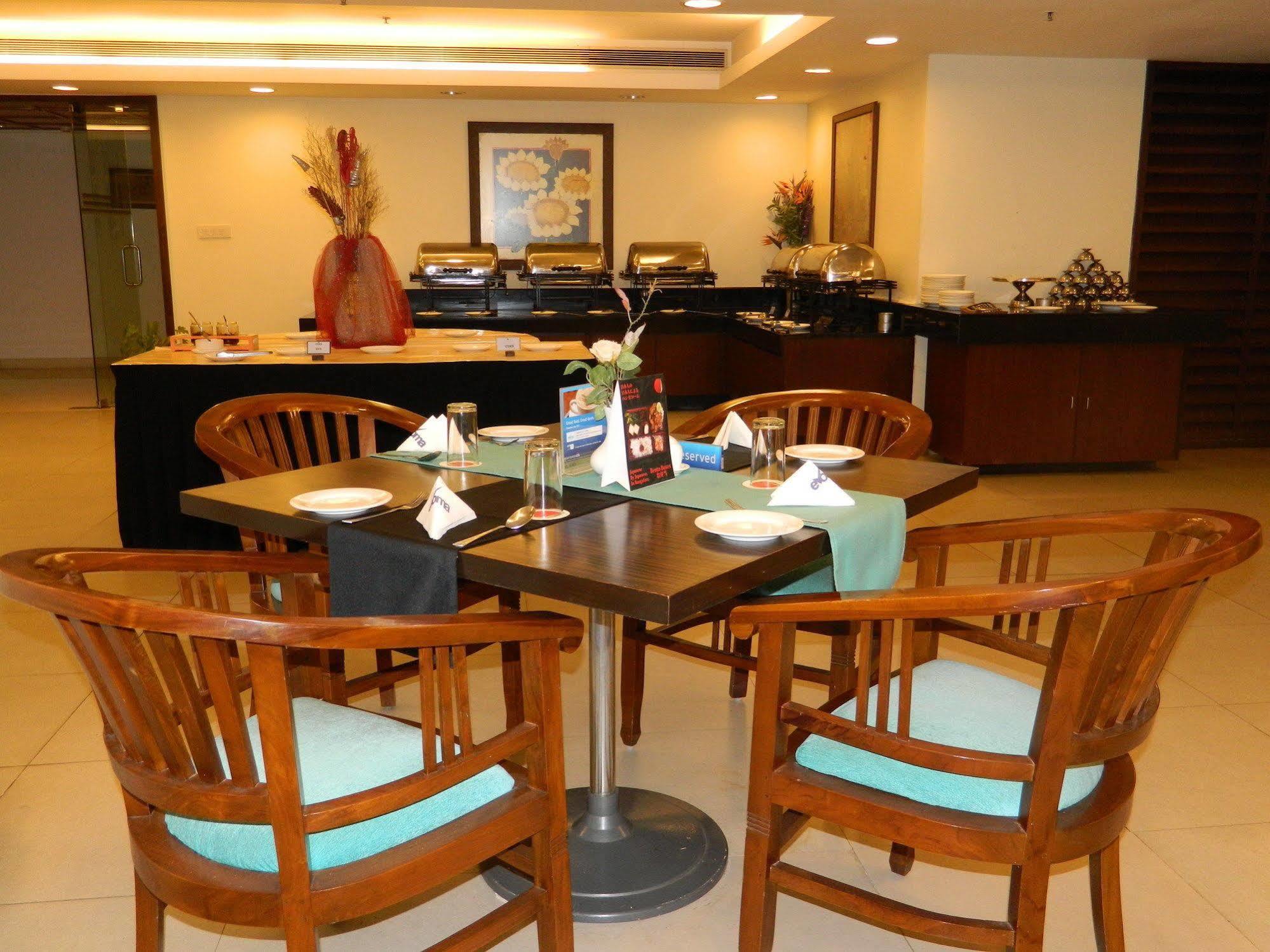 Evoma Hotel Bangalore Luaran gambar